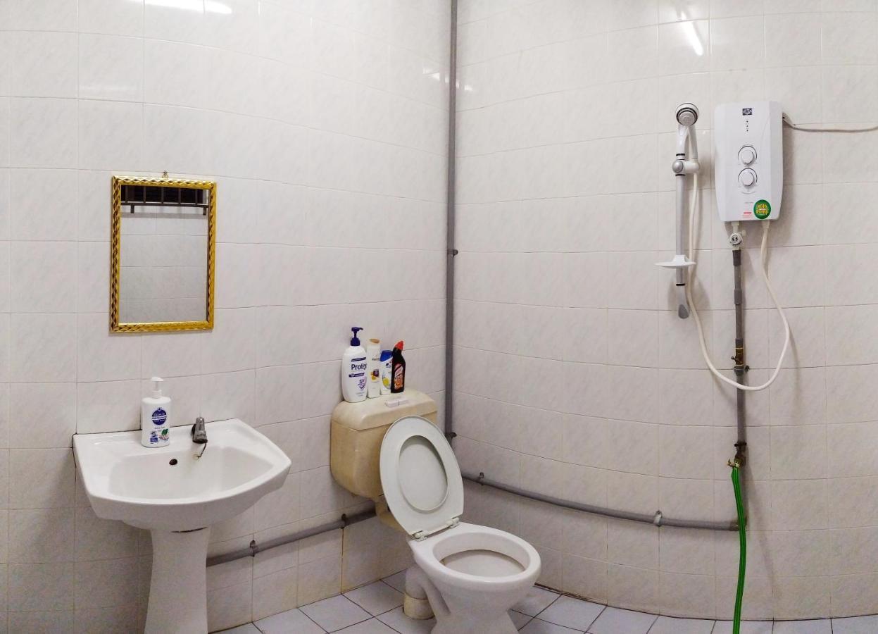 Victoria Homestay Sibu - Next To Shopping Complex & Large Car Park Area With Autogate Exteriér fotografie